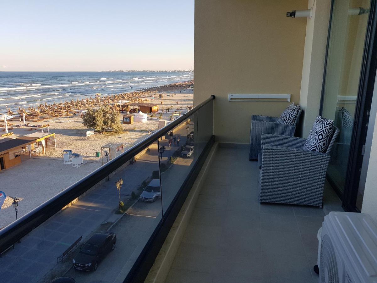 Panoramis Promenada-Larisa Apartment Navodari Bagian luar foto