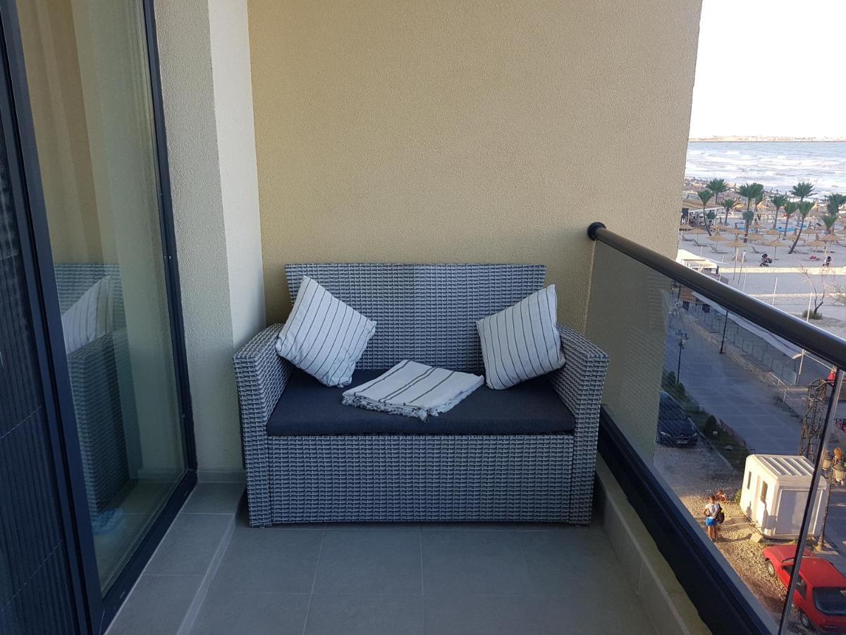 Panoramis Promenada-Larisa Apartment Navodari Bagian luar foto